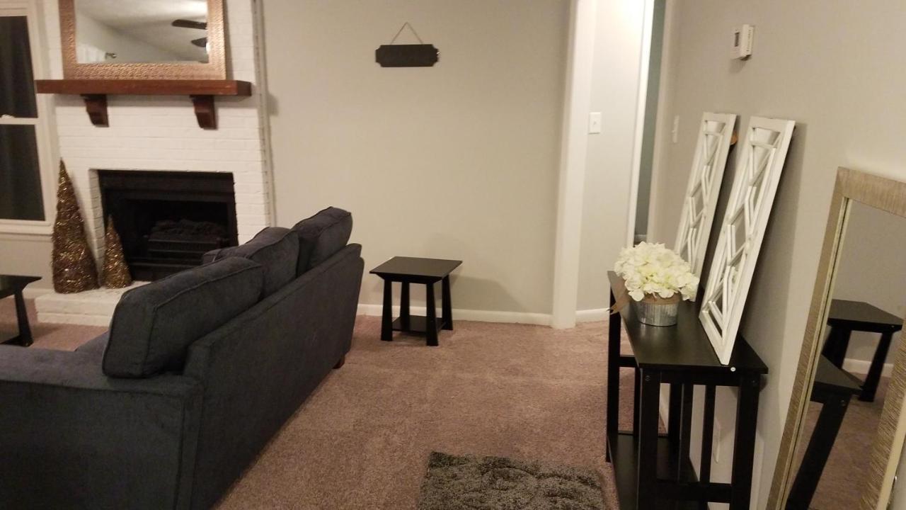 Cozy Cottage Feel, 5 Mins From Ft. Bragg Fayetteville Ngoại thất bức ảnh